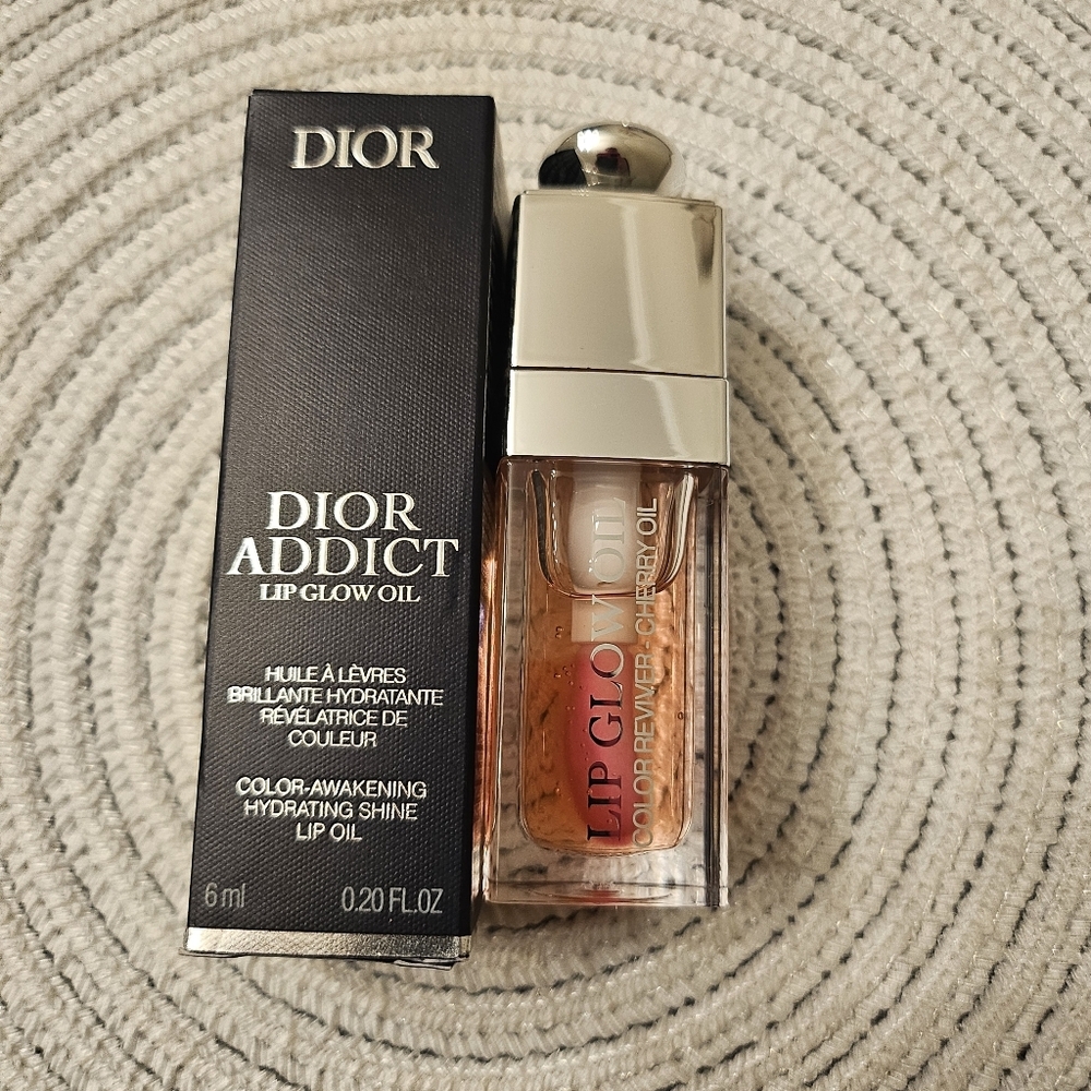 Dior Lip Glow Oil Cherry Oil – Color Awakening | NIB - Picture 3 of 4
